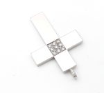 Kors i 18k vitguld med diamanter-ca 0,49 ct