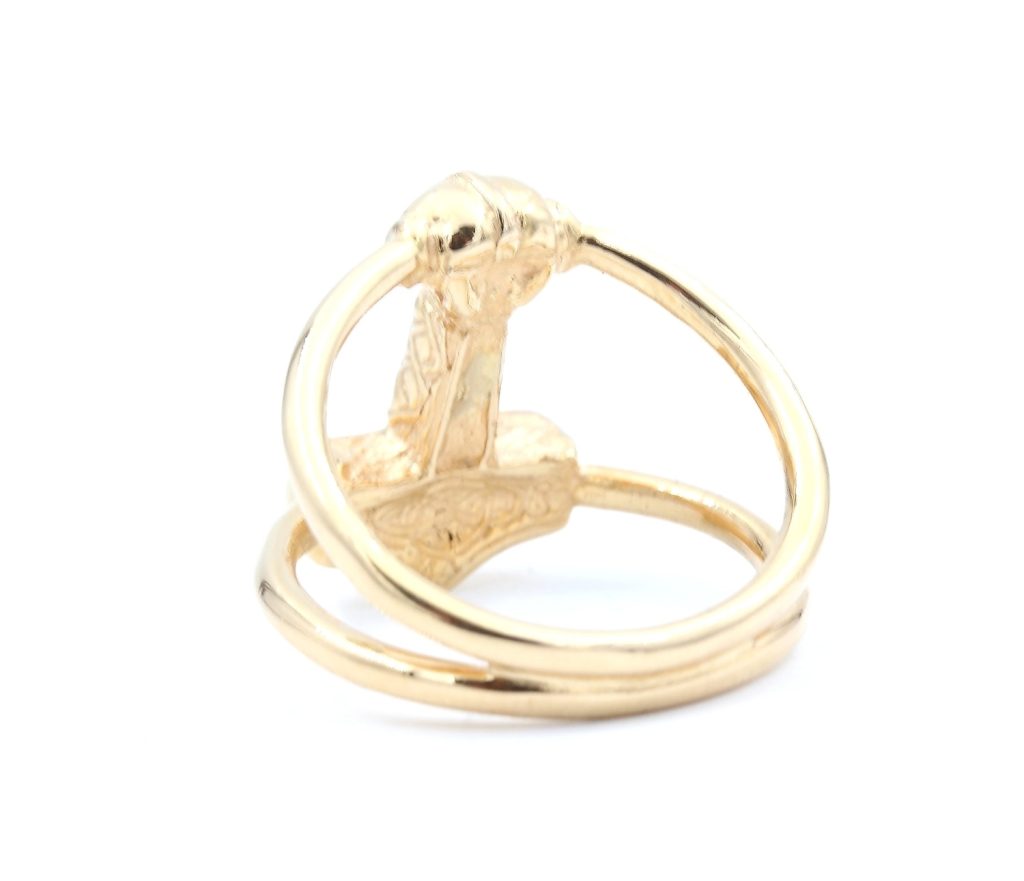 Ring i 18k guld med torshammare Ring i 18k guld med torshammare