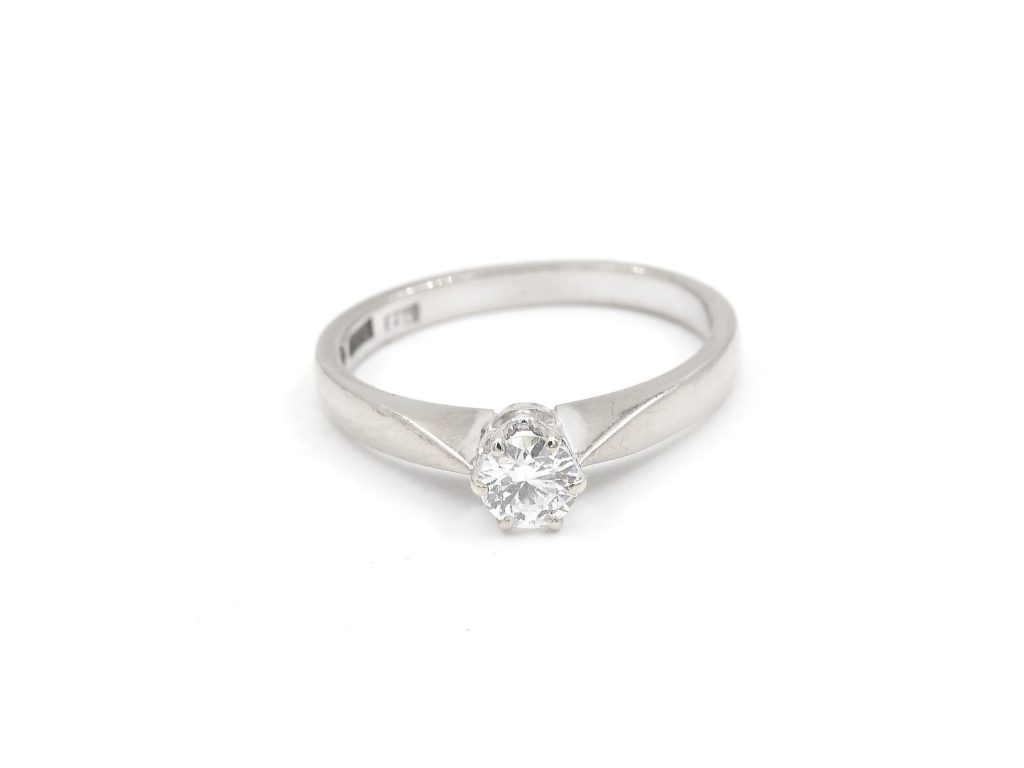 Diamantring i 18k vitguld- 0,28 ct.