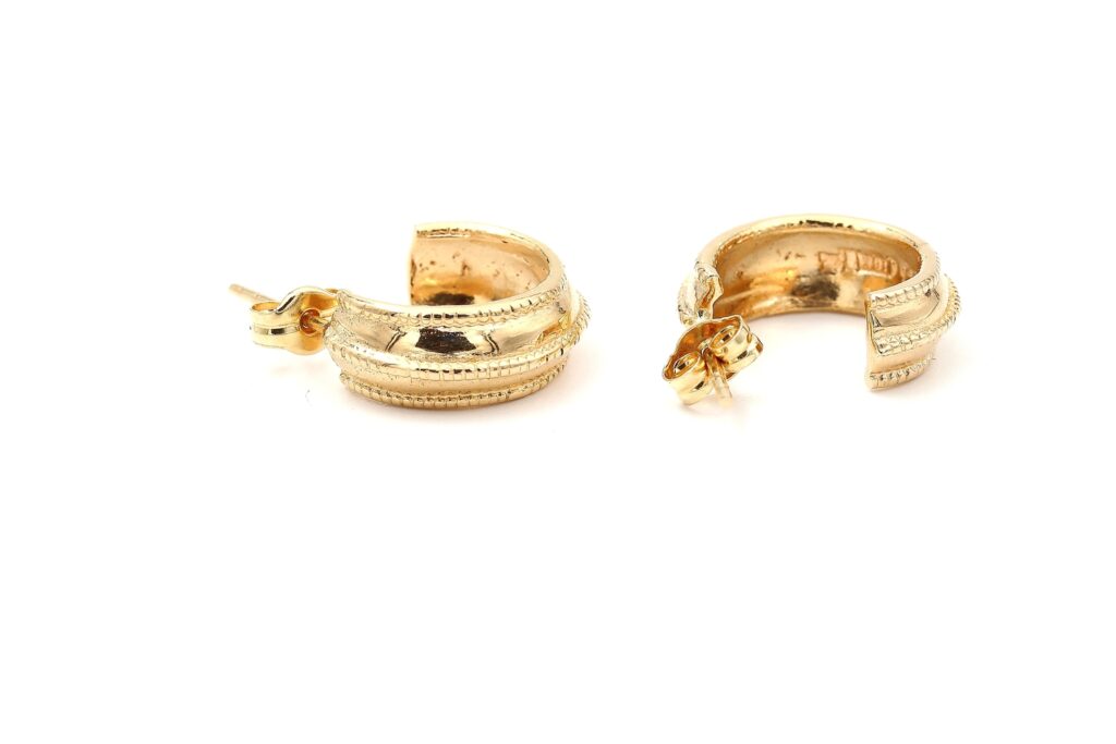 Örhängen i 18k guld Örhängen i 18k guld