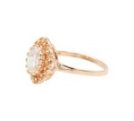 Ring i 18k guld med en zirkonia sten