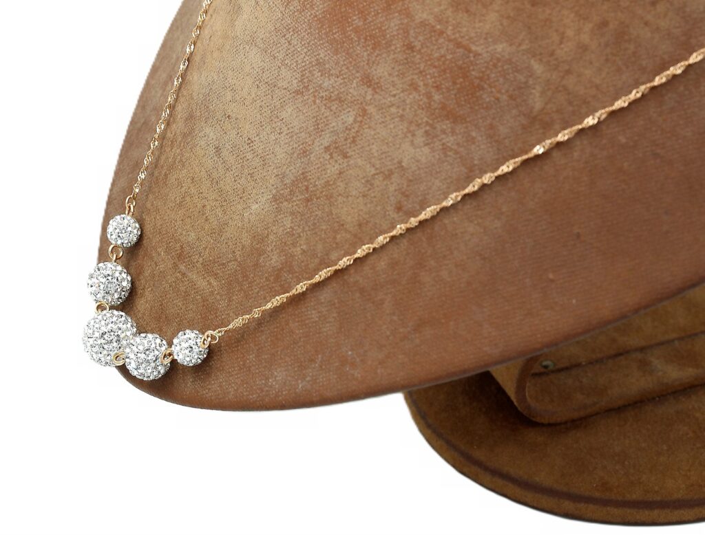 Halsband i 18k guld med zirkoner