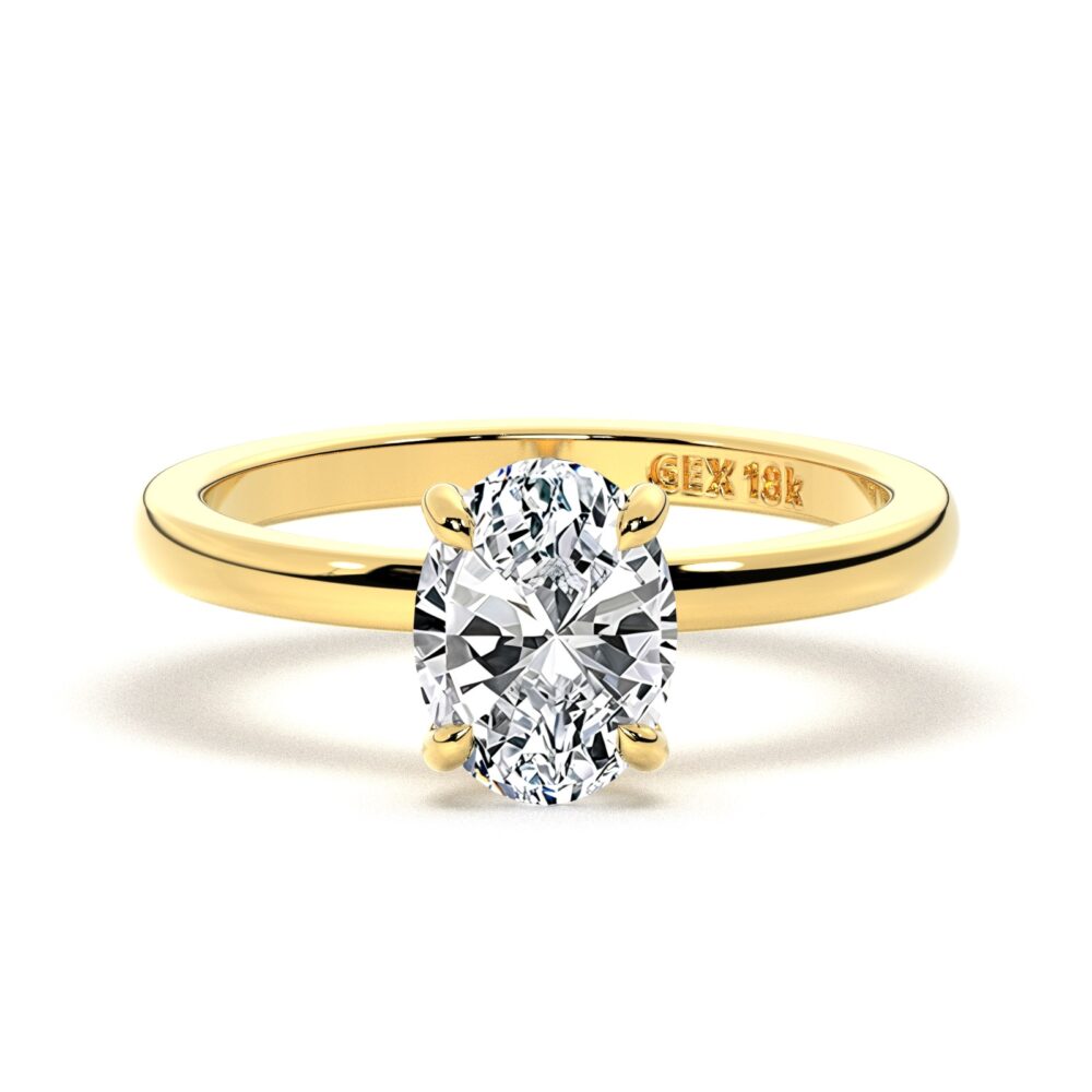 Ring i 18k guld med ovalslipad diamant – Evelyn