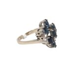 Diamantring i 18k guld vitguld 0,15 ct med mörkblå safir