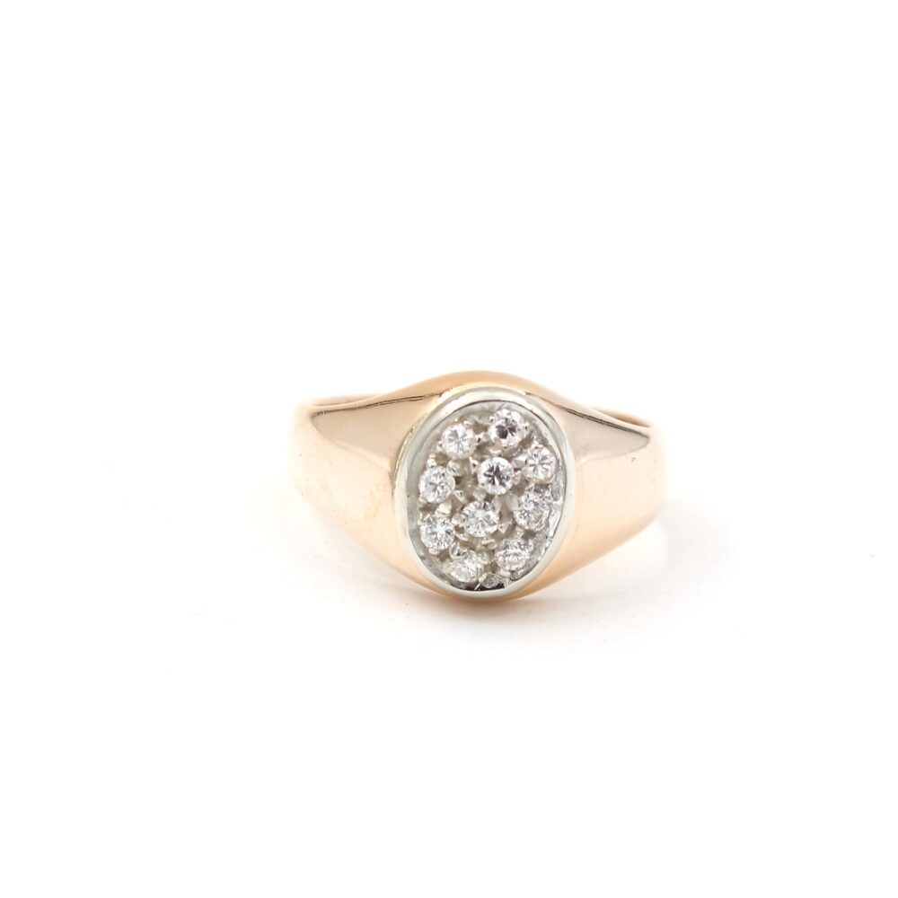 klackring med diamanter i 18k guld 0,10 ct. vikt:3,8g
