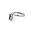 Diamant ring i 14k vitguld med en safir
