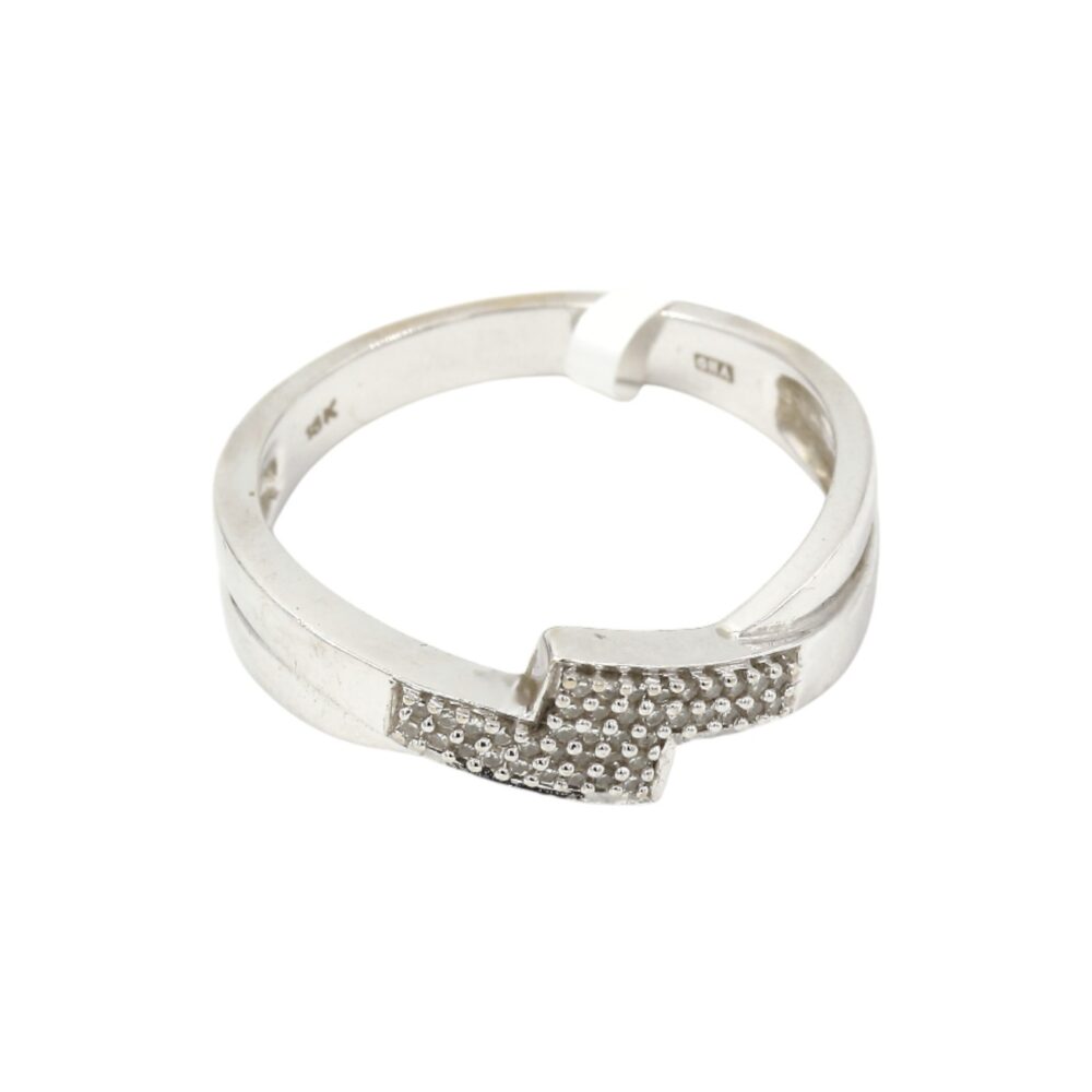 Diamantring i 18k vitguld