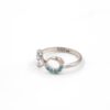 Ring i 18k guld med blåa Diamanter -ca 0,20ct