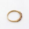 Ring i 18k guld med zirkon stenar.vikt:2.13g