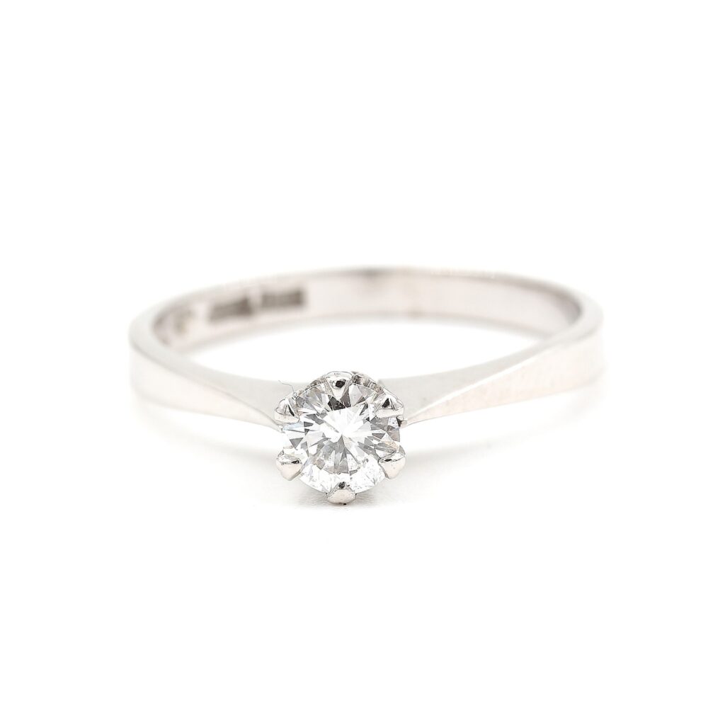 Diamantring i 18k vitguld- 0,30 ct