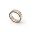 Ring i 18k vitguld med diamanter på totalt ca 0.45 ct.Vikt 10.80g