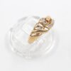 Ring i 18k guld med små diamanter.Vikt 1.97 g