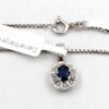 Halsband i 18k vitguld med ett diamanthänge på ca 0.05 ct