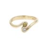 Diamantring i 18k guld med en gul safir