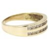 Ring i 18k guld med zirkoner