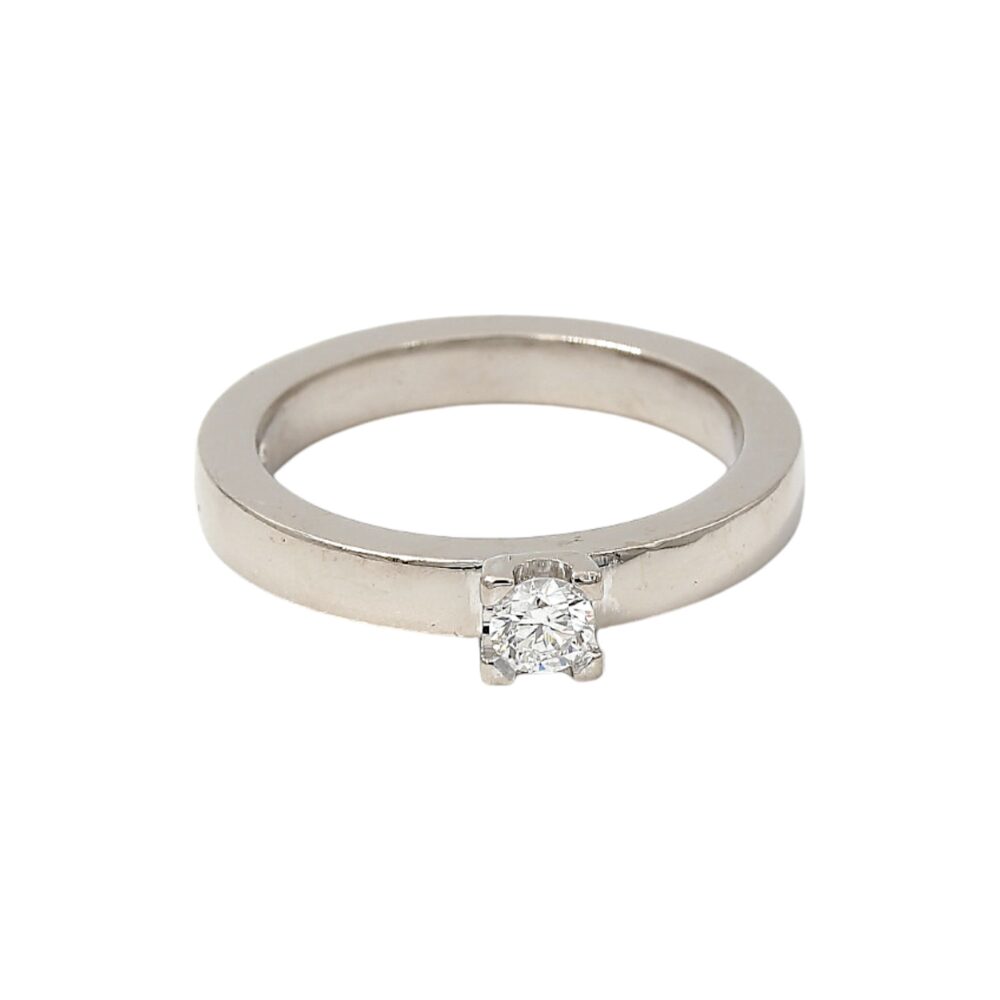 Diamantring i 18k guld vitguld 0,19 ct