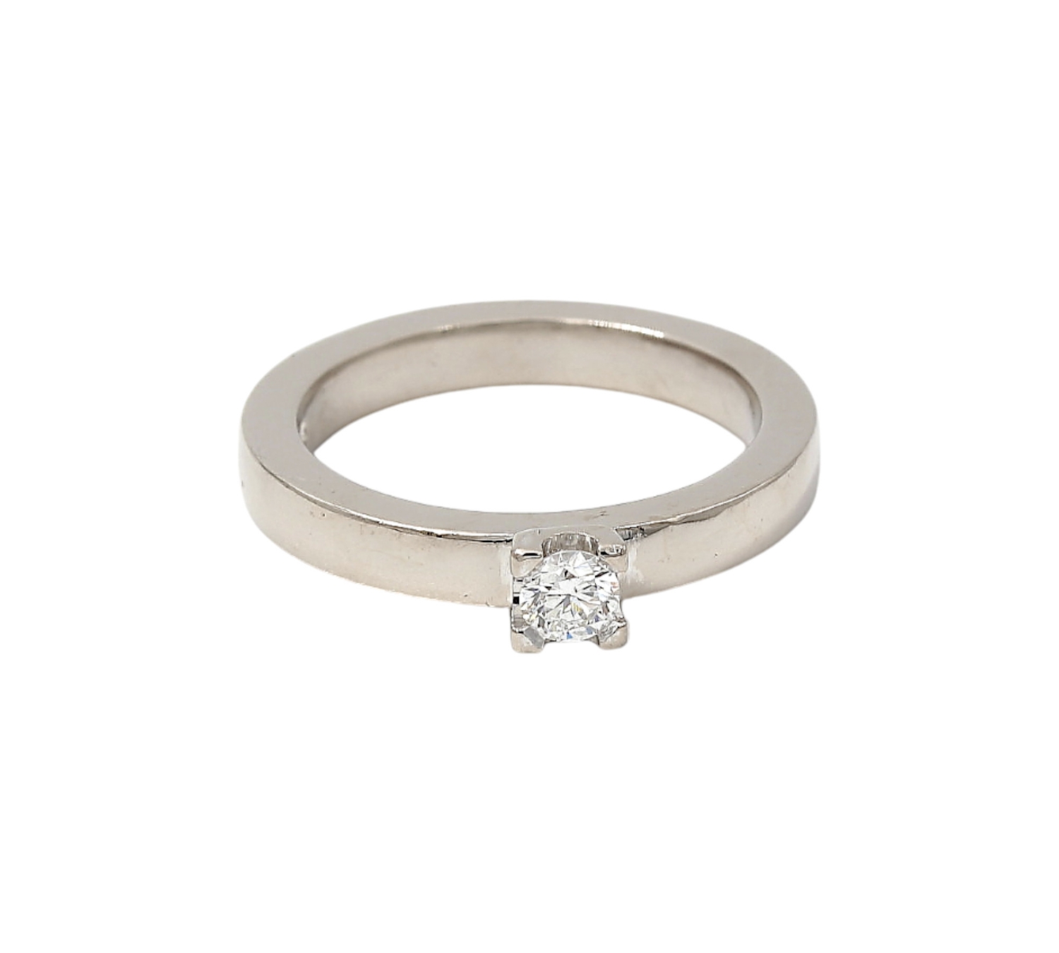 Diamantring i 18k guld vitguld 0,19 ct