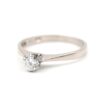 Ring i 18k vitguld med en diamant på 0,30 ct WSI.