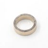 Ring i 18k vitguld med diamanter på totalt ca 0.45 ct.Vikt 10.80g