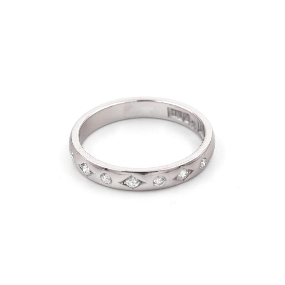 Diamantring i 18k vitguld - 0,14 ct
