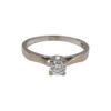 Ring i 18k vitguld med en diamant på 0.40 ct