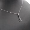 Halsband med diamant hänge i 18k vitguld- 0,04 ct