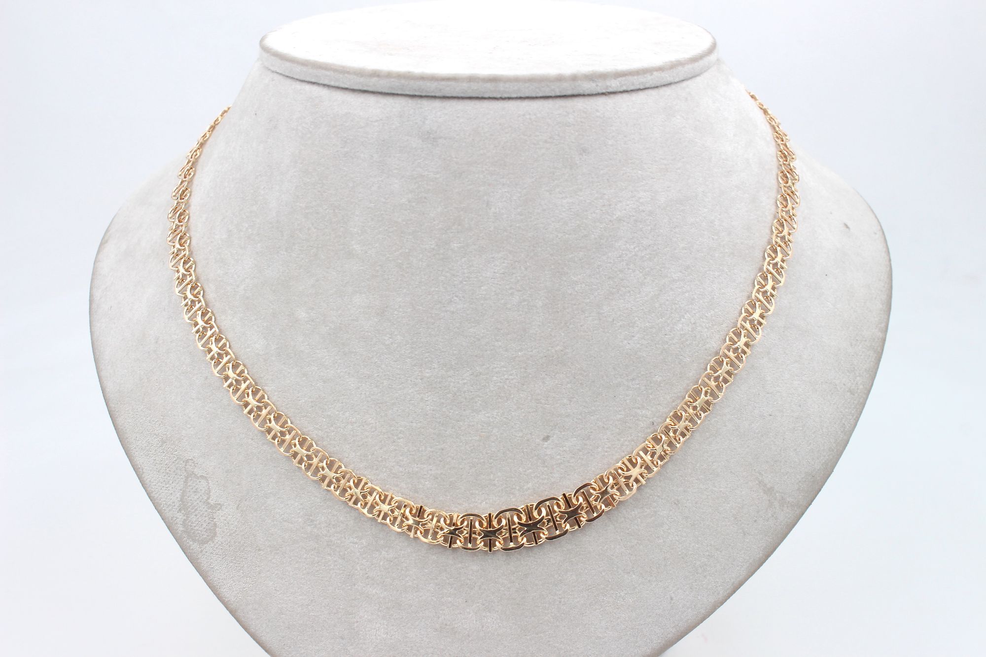 X-länk halsband med stavar i 18k guld.vikt 13,2g