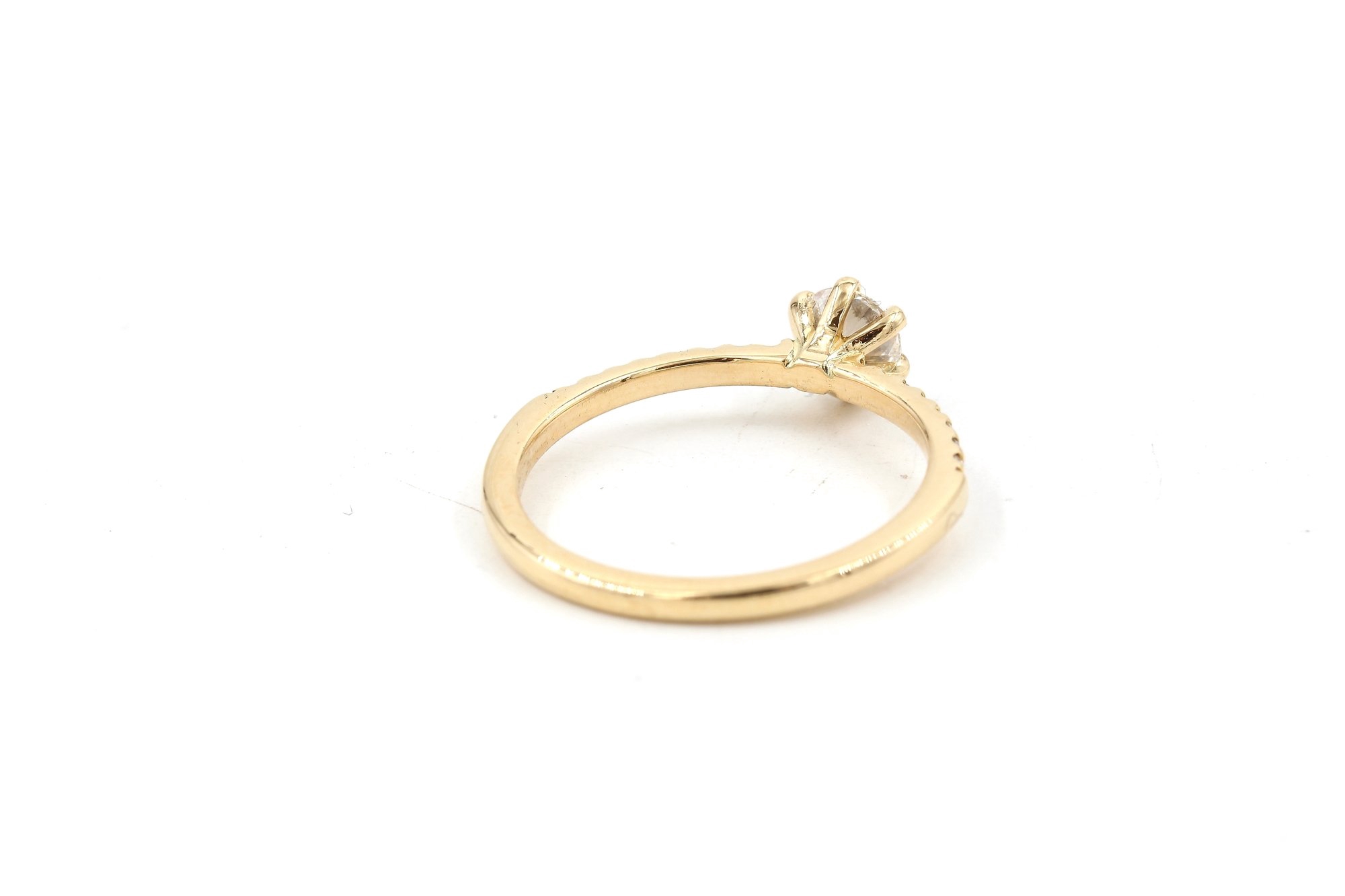 Diamantring i 18k guld ca 0,66 ct