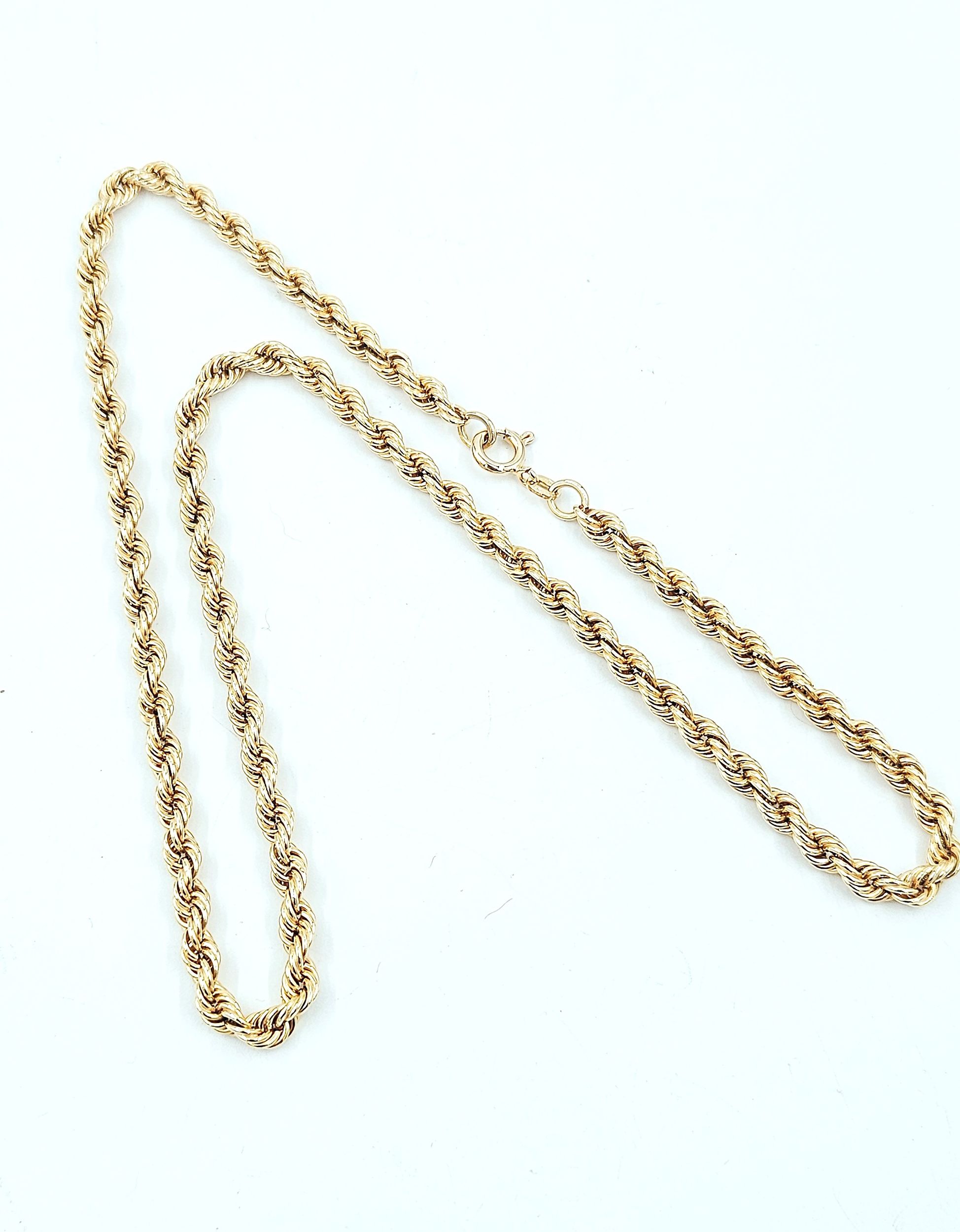 Cordell halsband i 18k guld- ihålig. vikt: 13,56g