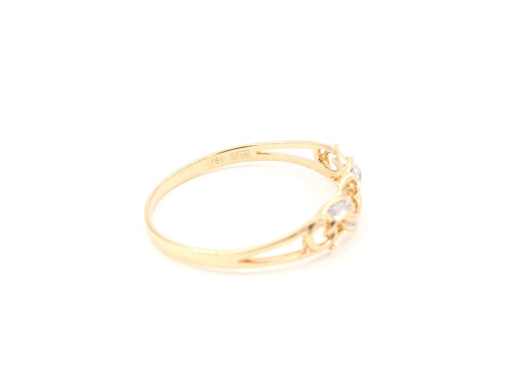 Bismarck ring i 18k guld med diamanter. vikt: 1,8g