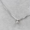 Halsband med diamanthänge i 18k vitguld ca 0,03ct diamant. vikt: 2,56g