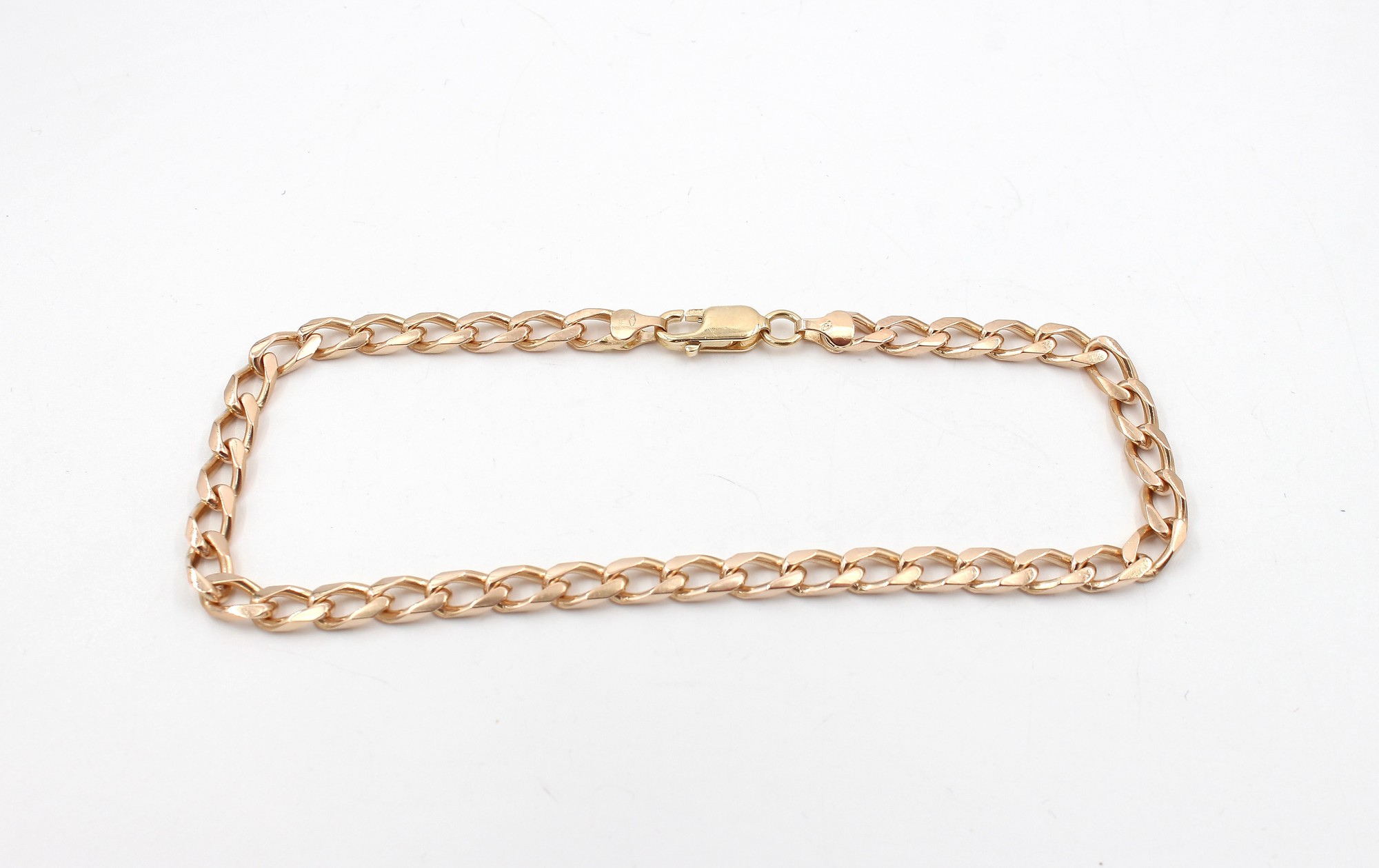Pansar armband i 18k guld. massiv.vikt 11,43g