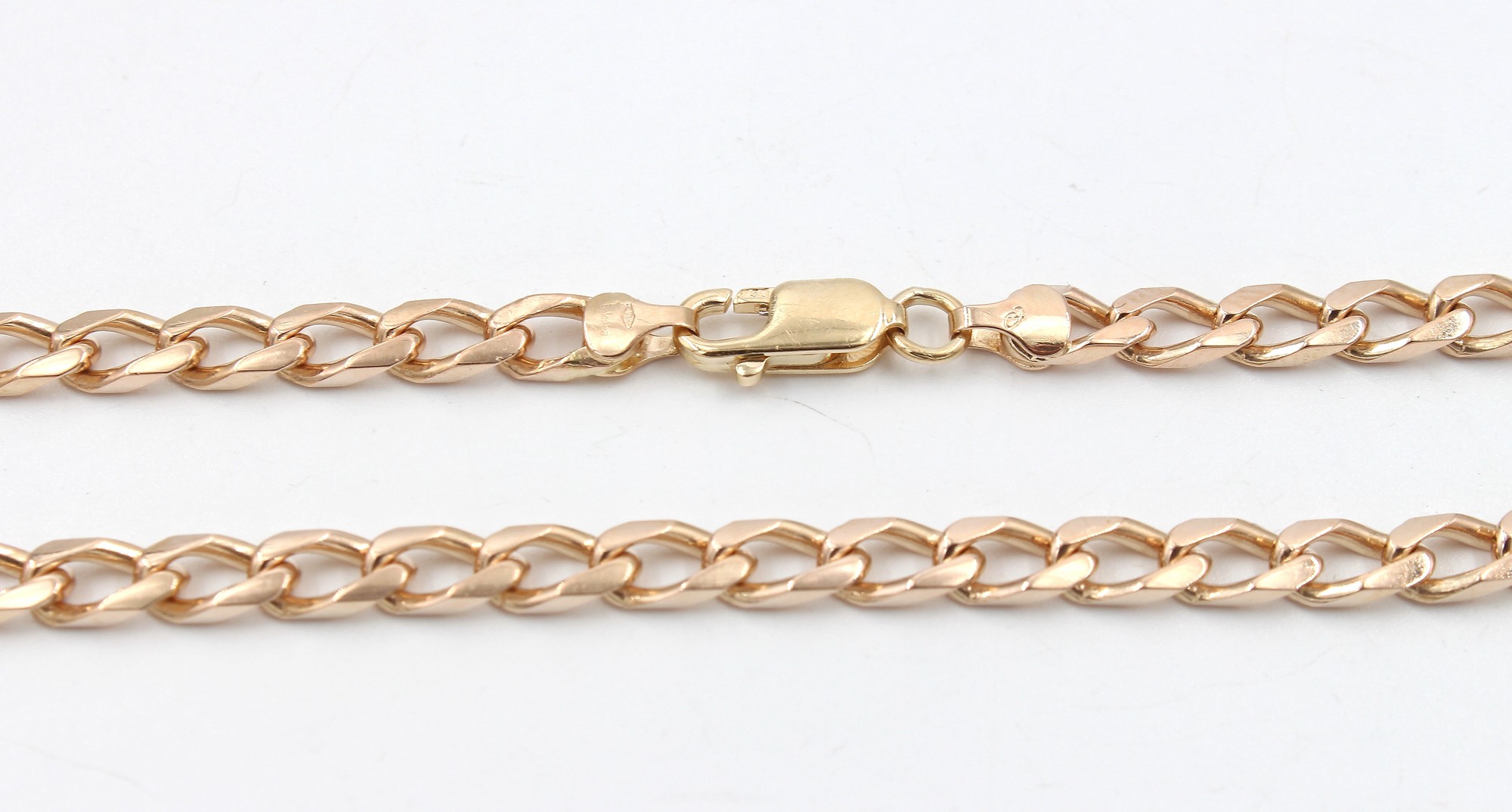 Pansar armband i 18k guld. massiv.vikt 11,43g