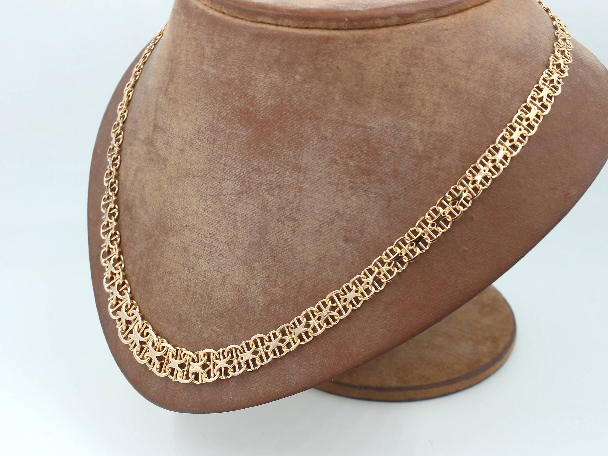 X-länk Halsband med stavar i 18k guld . vikt: 23,62g