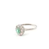 Diamantring i 18k guld med en smaragd. vikt:2,41g