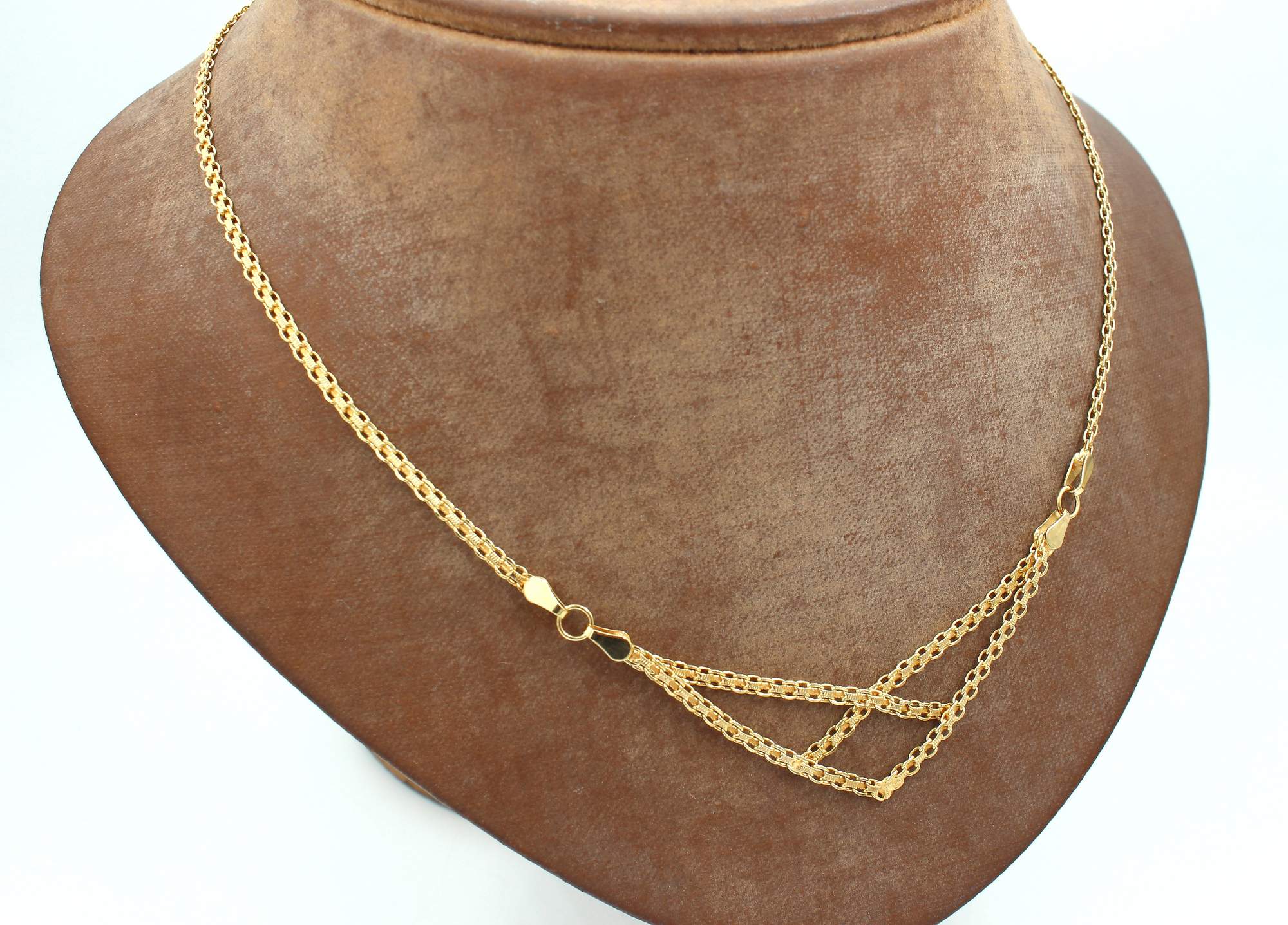 X-länk halsband i 18k guld. vikt: 8g
