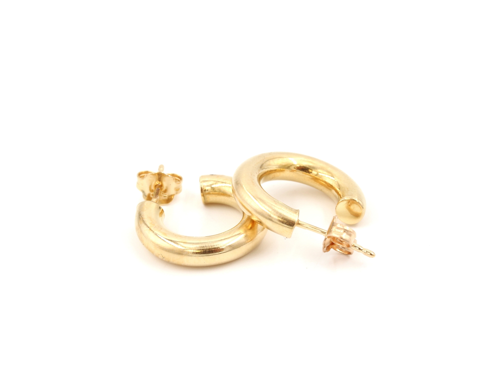 Örhängen creoler i 18k guld. vikt:2,93g