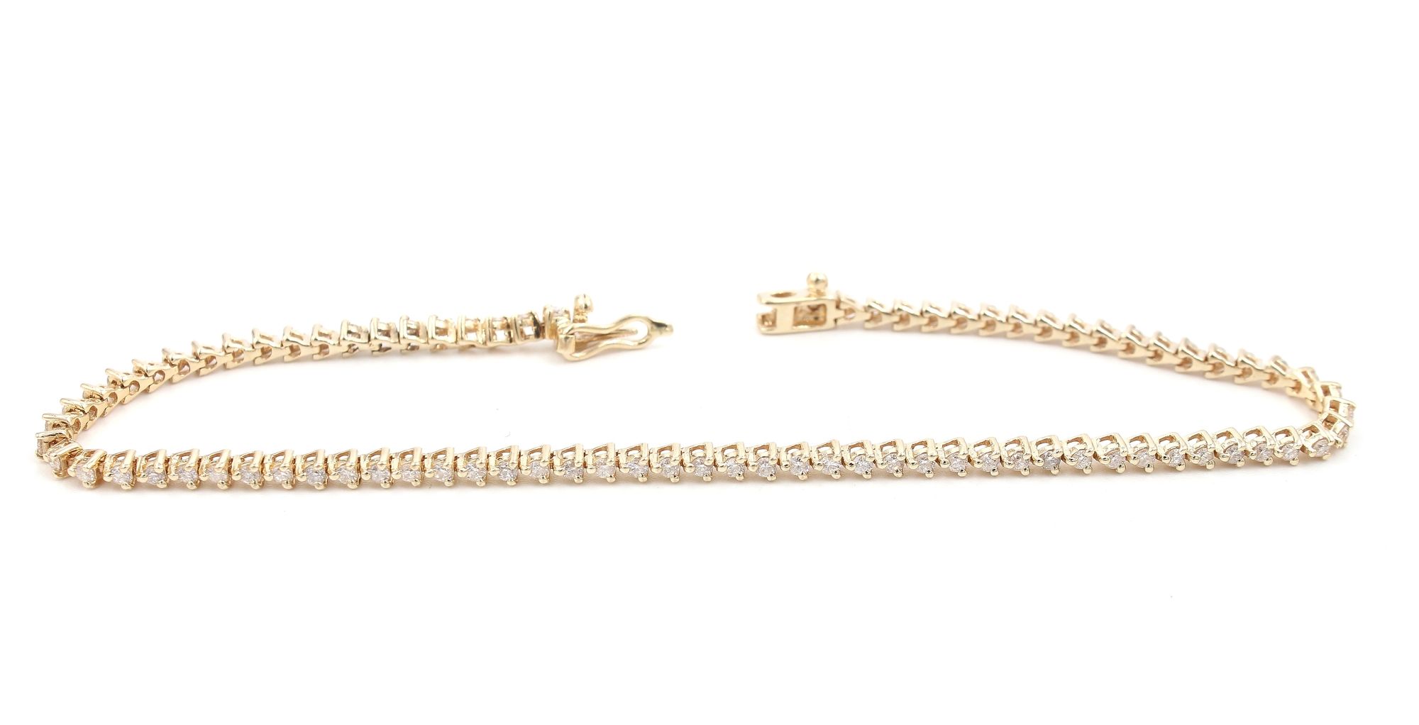 Tennis armband i 14k guld med diamanter. vikt: 4,77g