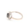 Diamant ring i 14k vitguld med en safir. vikt: 4,46g