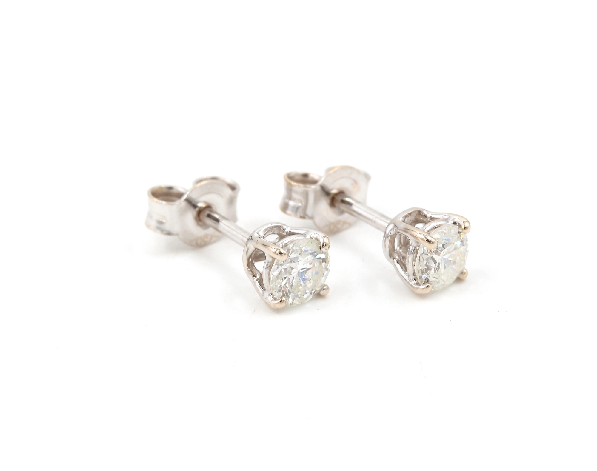 Diamant örhängen i 18k vitguld-ca 0,45 ct totalt