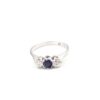 Diamantring med en safir i 18k vitguld ca 0,20 ct diamanter