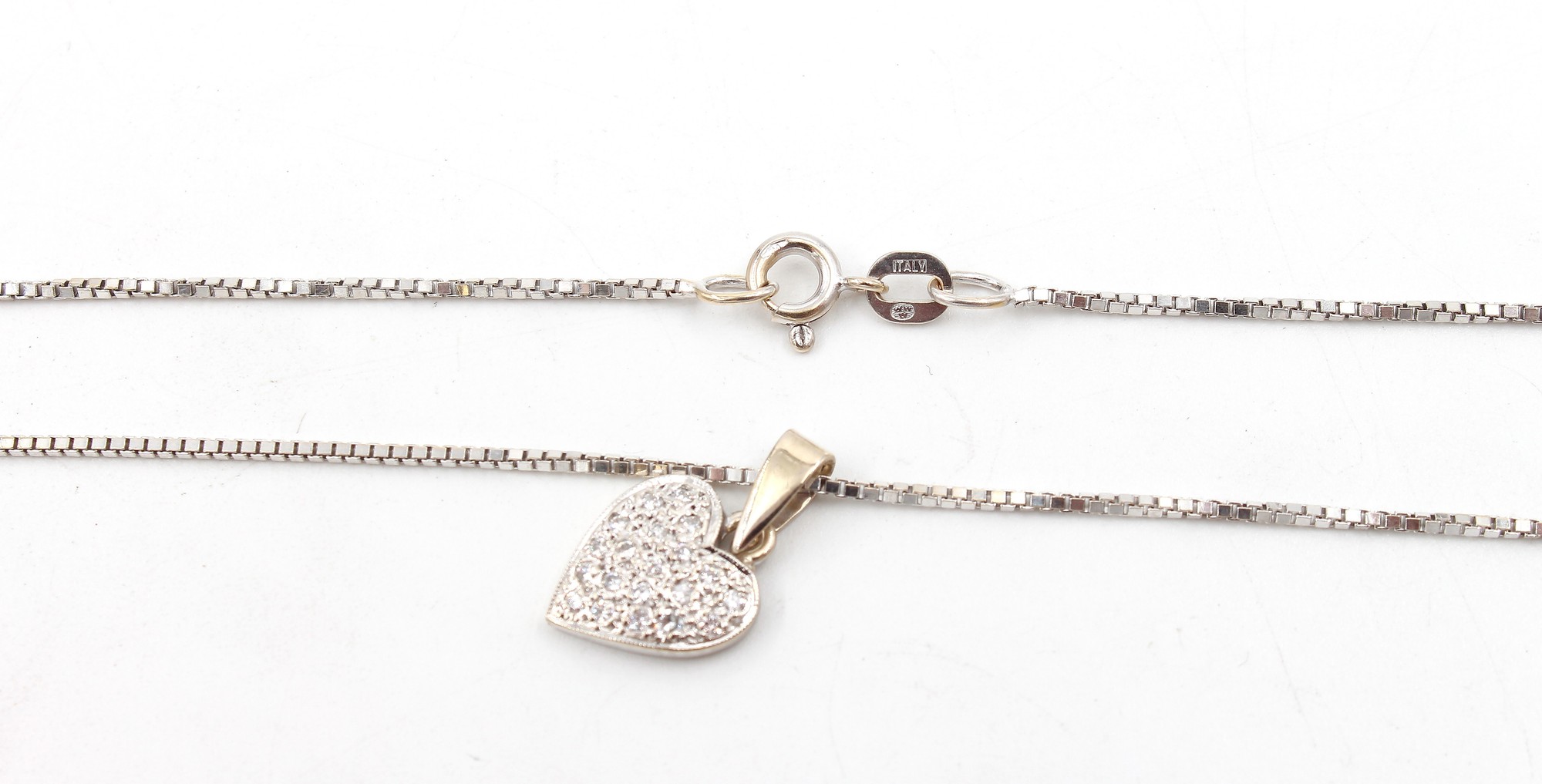 Venezia halsband halsband med diamant hänge i 18k vitguld. vikt:4,62g