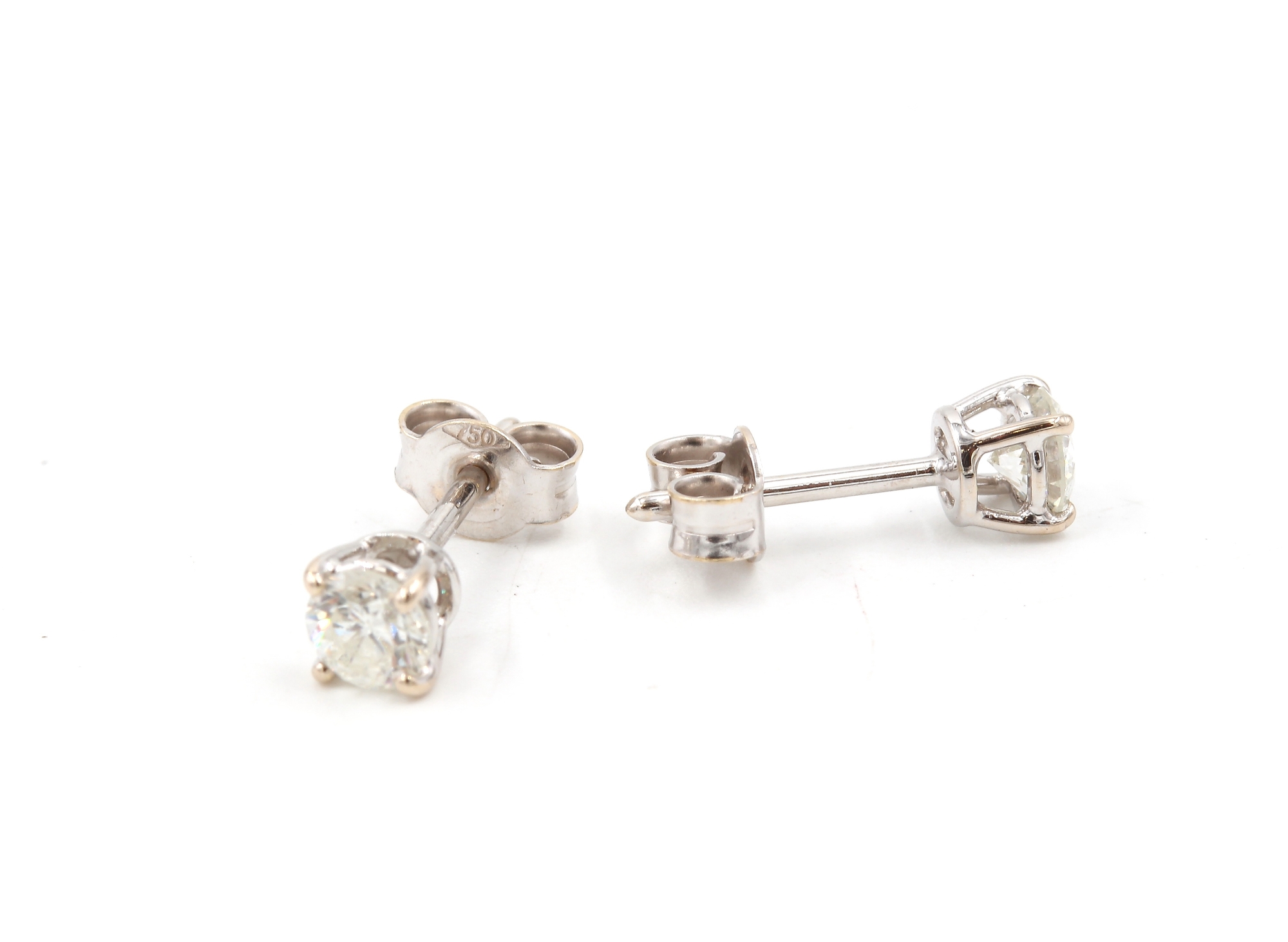 Diamant örhängen i 18k vitguld-ca 0,45 ct totalt