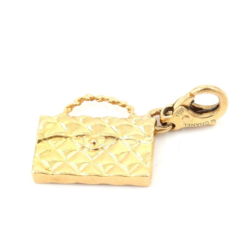 Chanel Berlock/hänge  i 18k guld. vikt: 4,8g