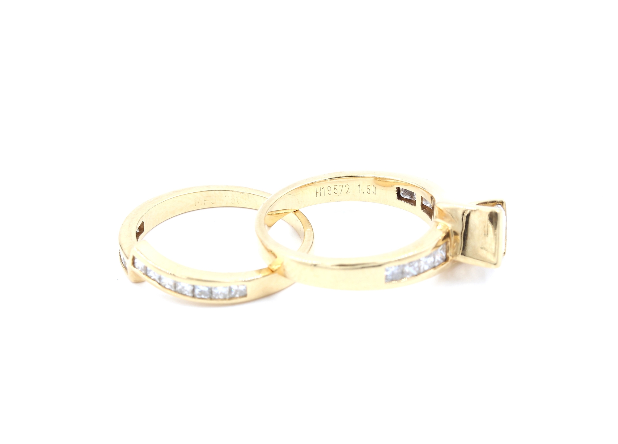 Diamantringar i 18K guld-ca 1,92 ct totalt. vikt: 9,48g