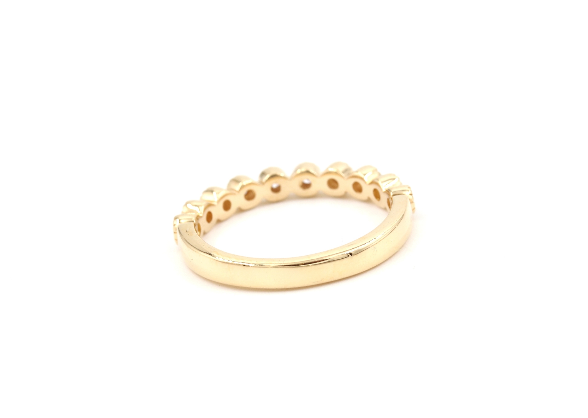 Diamantring i 18k guld 0,10 ct. vikt: 2,65 g