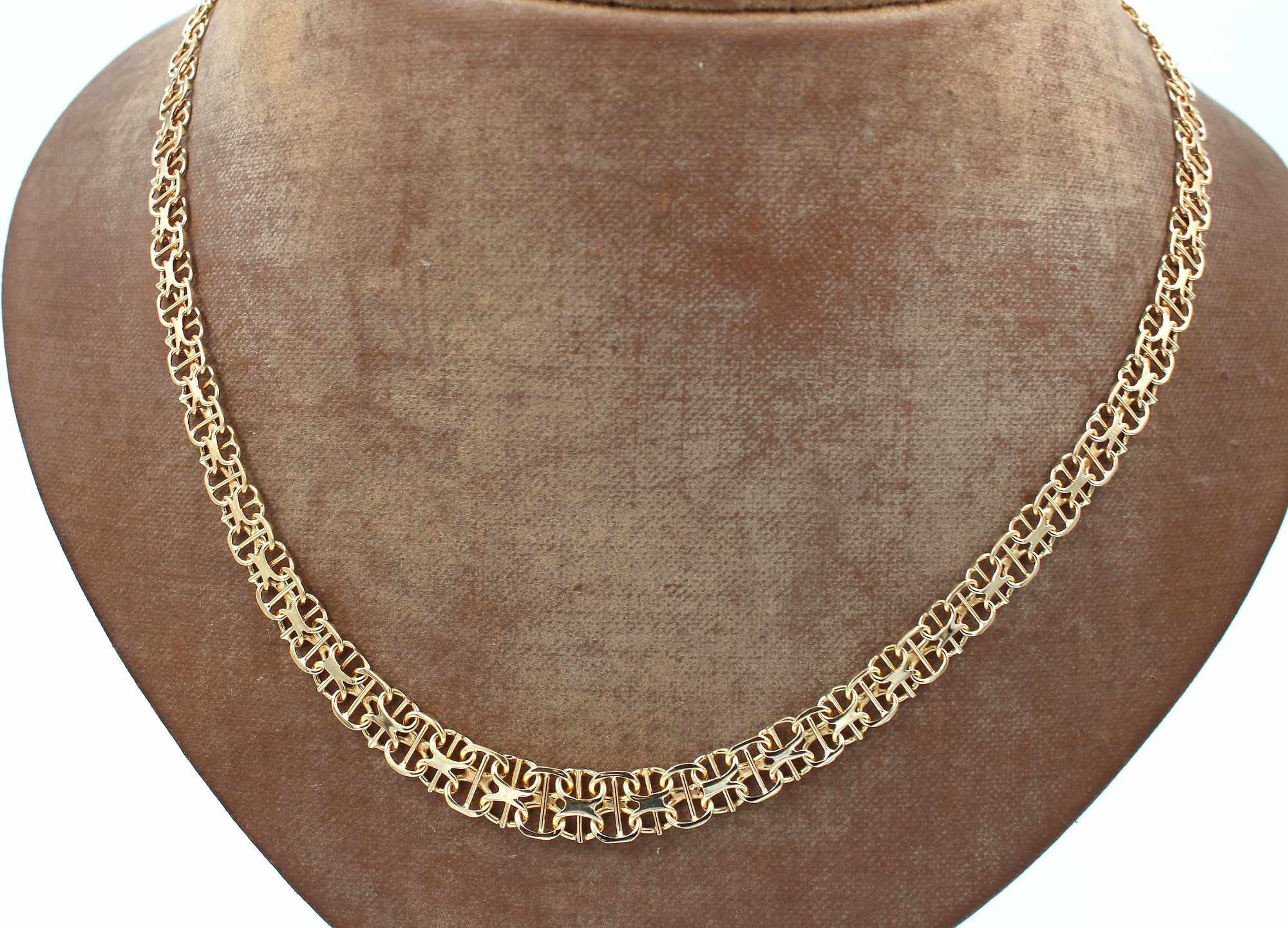 X-länk halsband med stavar i 18k guld. vikt: 15,4g