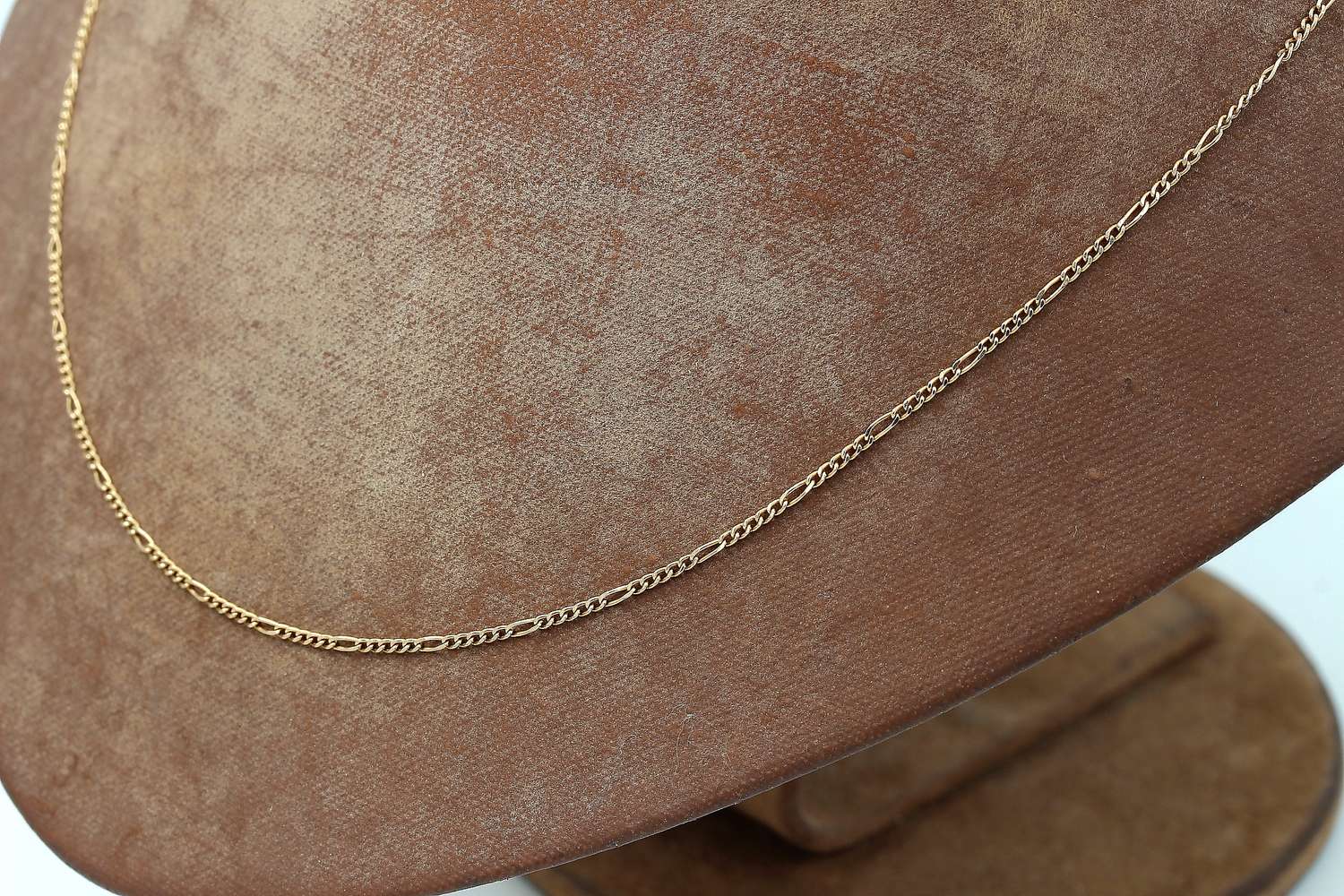 Figaro halsband i 18k guld