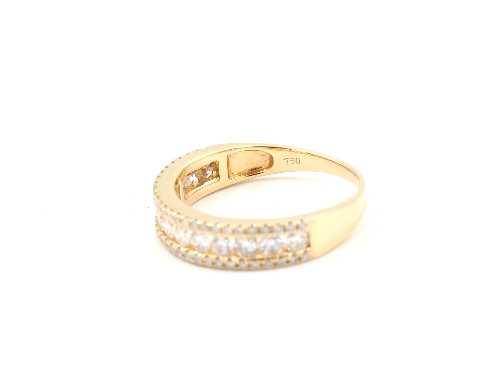 Diamantring i 18k guld ca 0,45 ct. vikt: 3,57 g