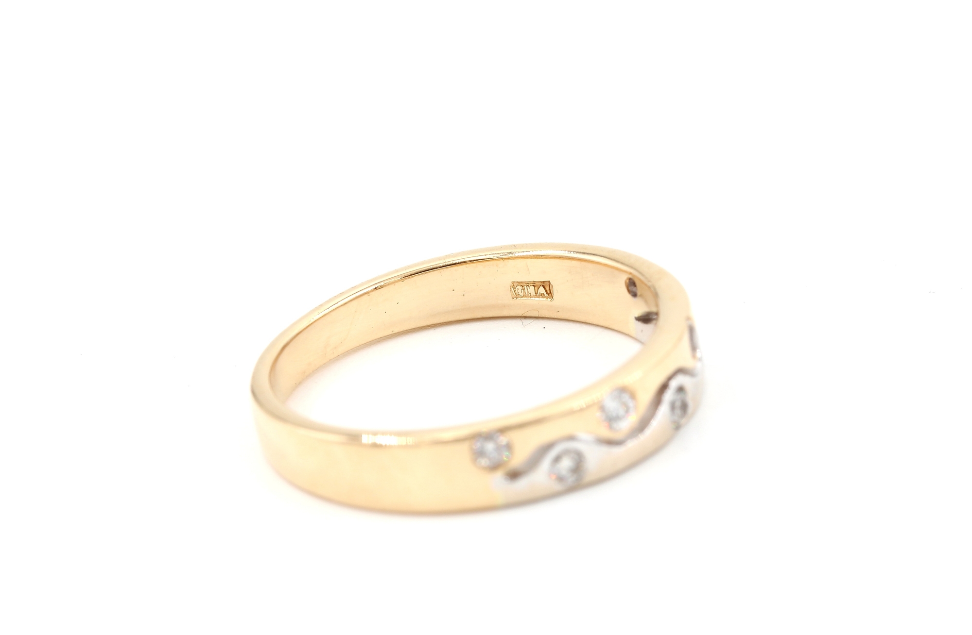 Diamantring i 18k guld och vitguld ca 0,14 ct. vikt: 4g